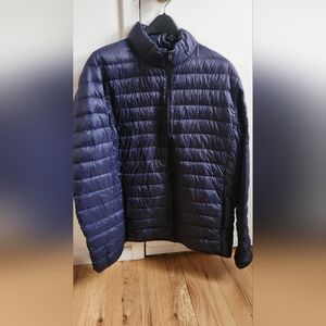 Uniqlo Men's Dark Blue Puffer Jacket